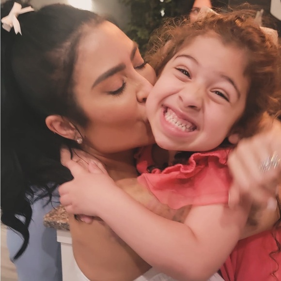 💃💃IM LIVE!!!! LETS SHOP 💃PLEASE LIKE MY LISTING TO BE NOTIFIED WHEN IM LIVE💃 - Picture 11 of 17